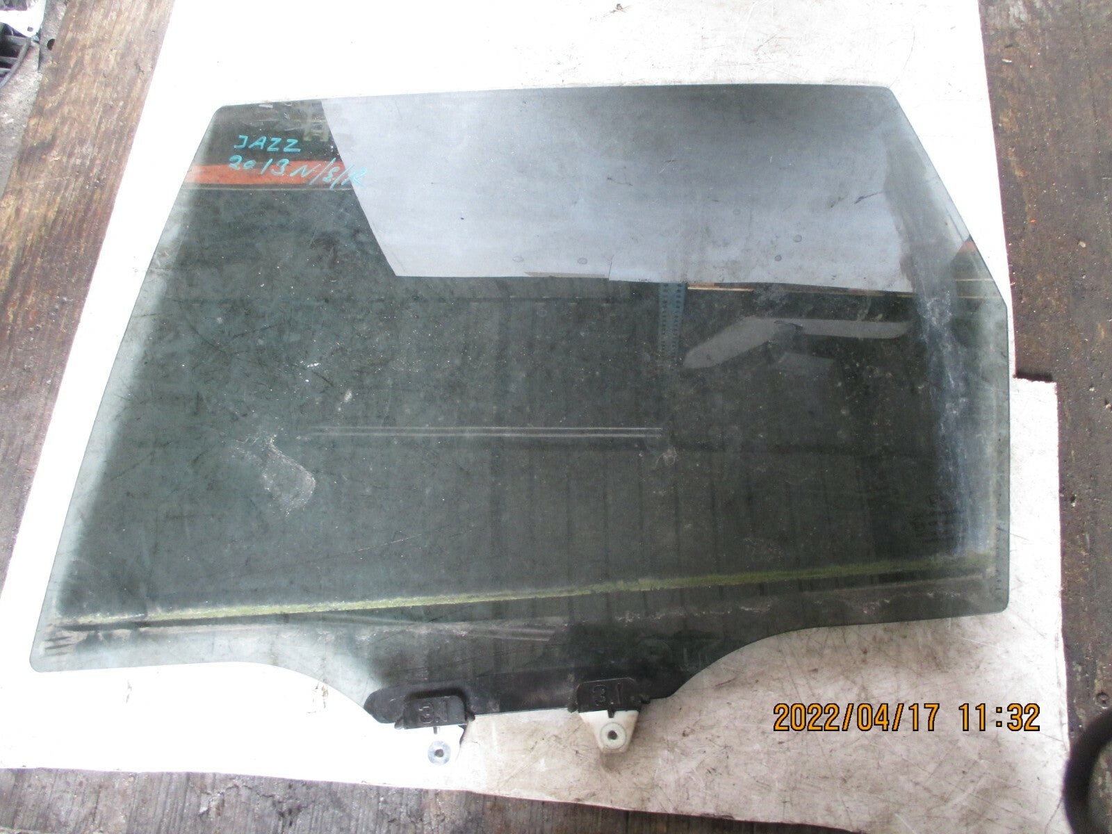 HONDA JAZZ 2013 MK3 NSR REAR PASSENGER SIDE WINDOW GLASS