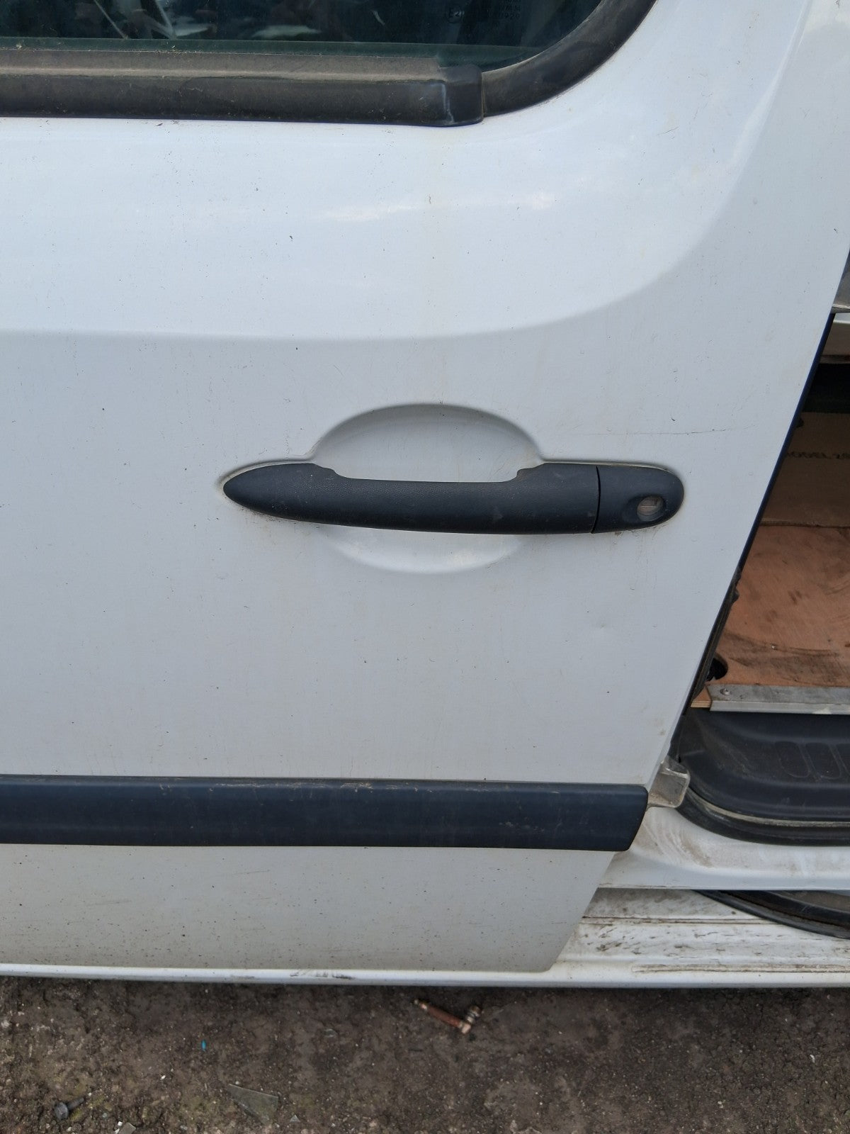 2020 RENAULT KANGOO MK2 NSF PASSENGER SIDE FRONT LEFT BARE DOOR WHITE