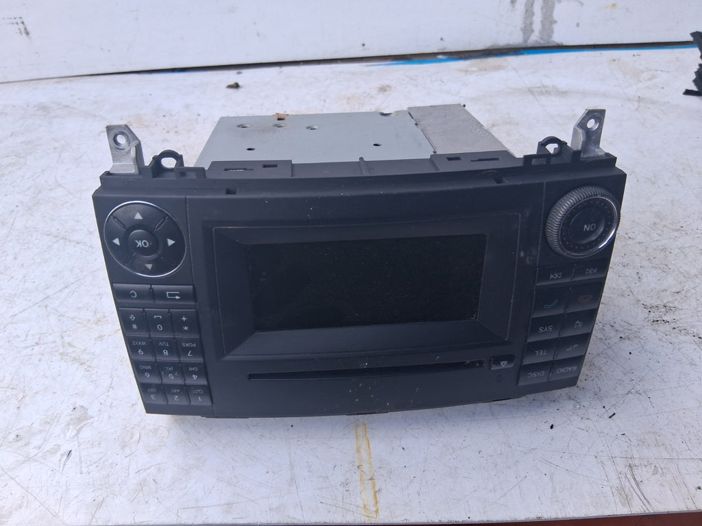 2010 MERCEDES BENZ SPRINTER W906 RADIO CD PLAYER STEREO HEAD UNIT A1699002000
