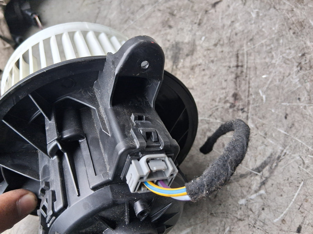 2023 FORD TRANSIT MK8 350 2.0 DIESEL AC AIR CON HEATER BLOWER MOTOR BK2T18456BD