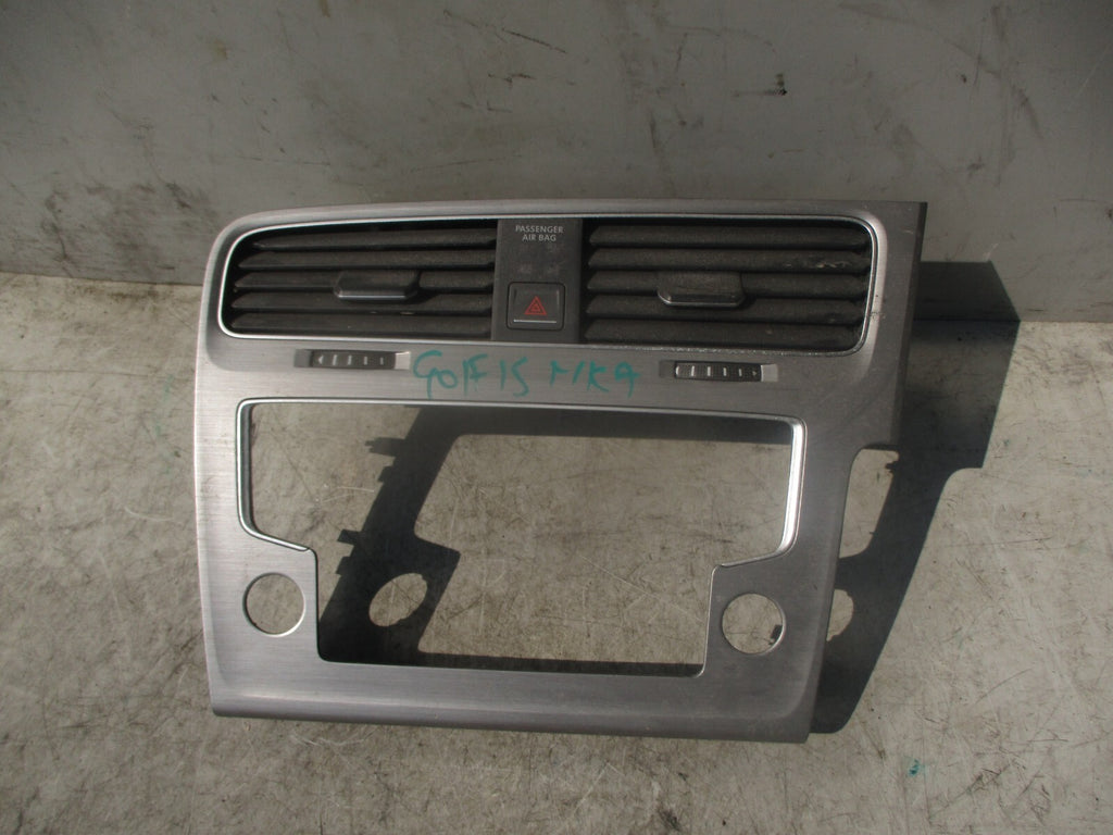 2015 VOLKSWAGEN GOLF MK7 CENTRE DASHBOARD AIRVENTS WITH SURROUND TRIM 5G2815736