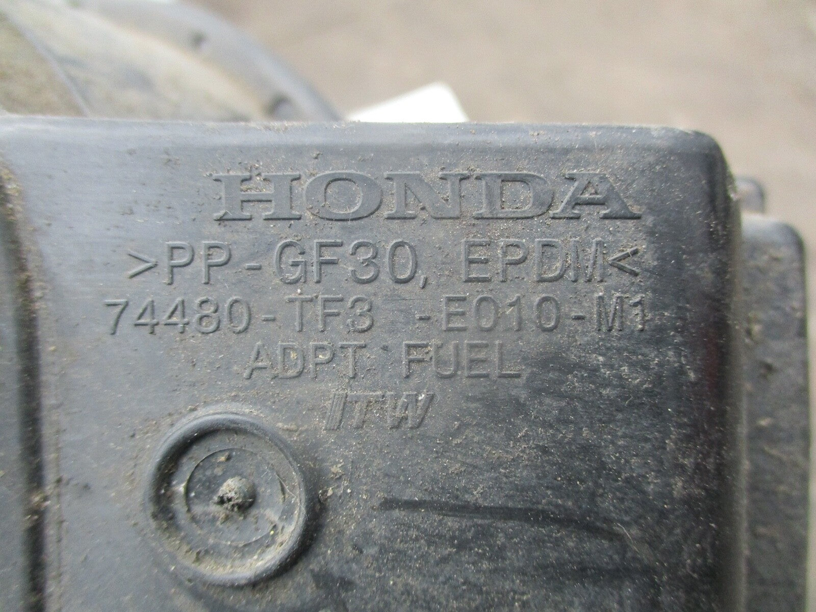 HONDA JAZZ MK3 2014 FUEL FILLER CAP 74480 TF3 SILVER