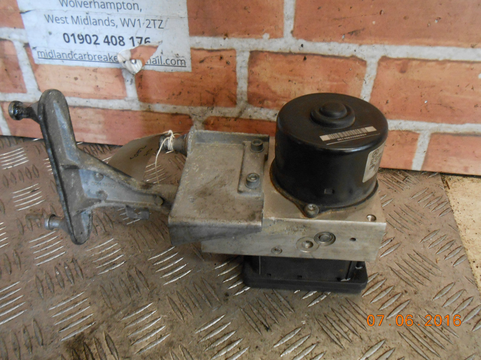 MERCEDES C CLASS S203 2003 C180 ABS BRAKE PUMP & CONTROLLER MODULE A2034310812