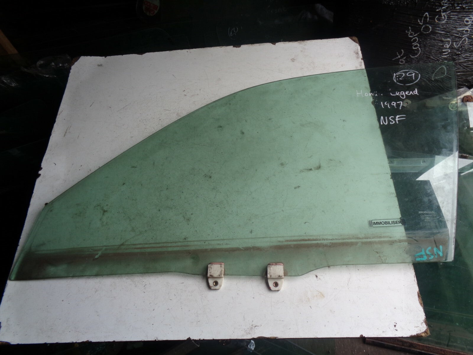 HONDA LEGEND 1997 NSF PASSENGER SIDE FRONT DOOR WINDOW GLASS