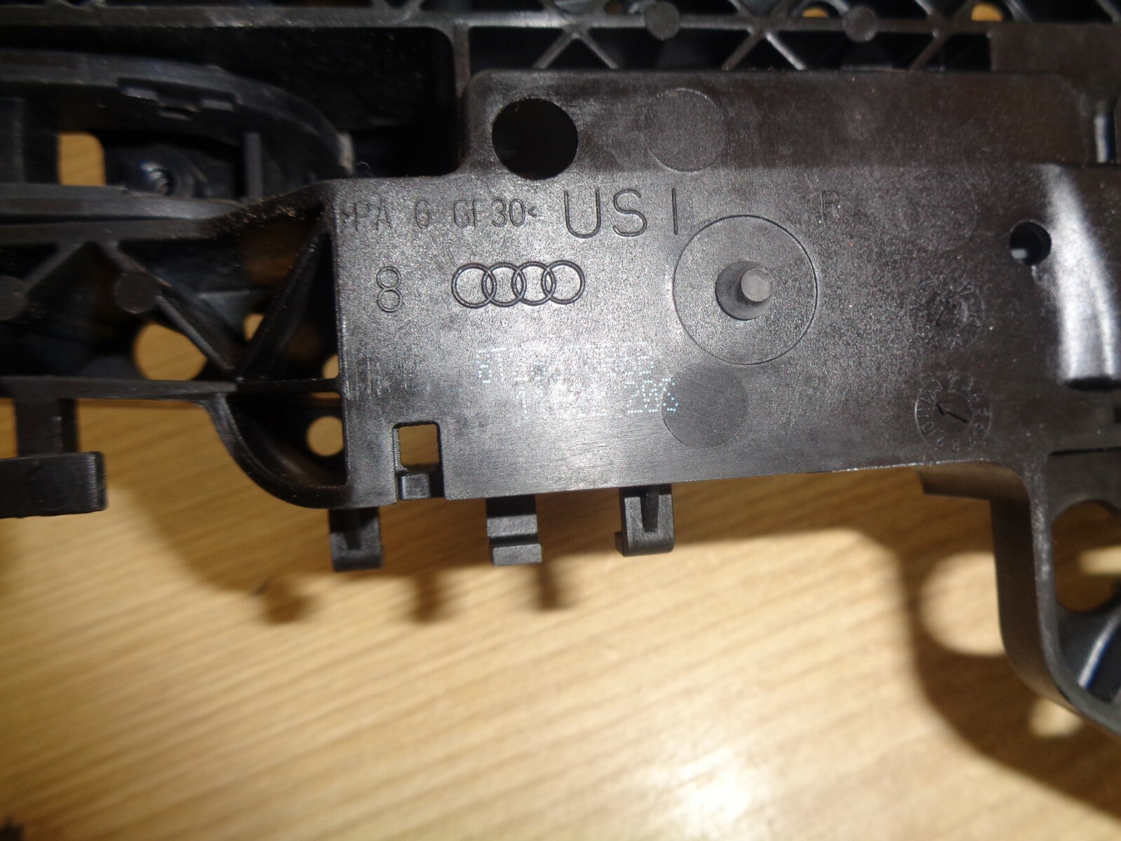 AUDI A1 SPORTBACK 8X 2015 OS DRIVER SIDE EXTERIOR  DOOR HANDLE 8T2837886B