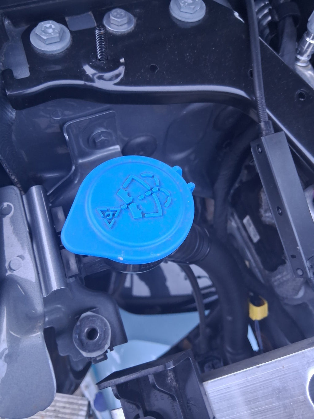 2024 BMW 2 SERIES F44 COUPE M SPORT 1.5 PETROL FRONT WINDSCREEN WASHER BOTTLE