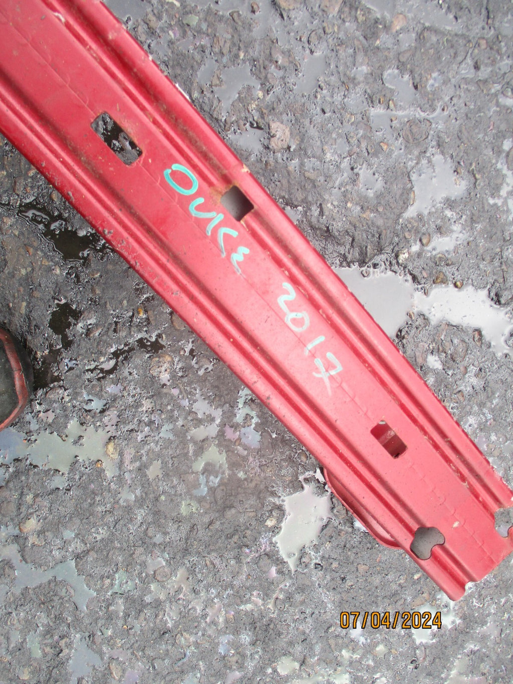 NISSAN JUKE MK1 2017 REAR BUMPER REINFORCEMENT CRASH BAR RED