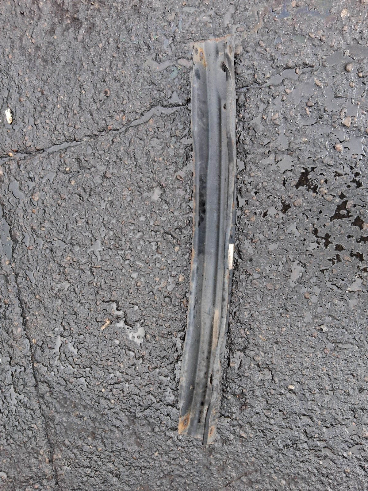 AUDI A4 B8 2011 ESTATE REAR CRASH BUMPER REINFORCEMENT BAR