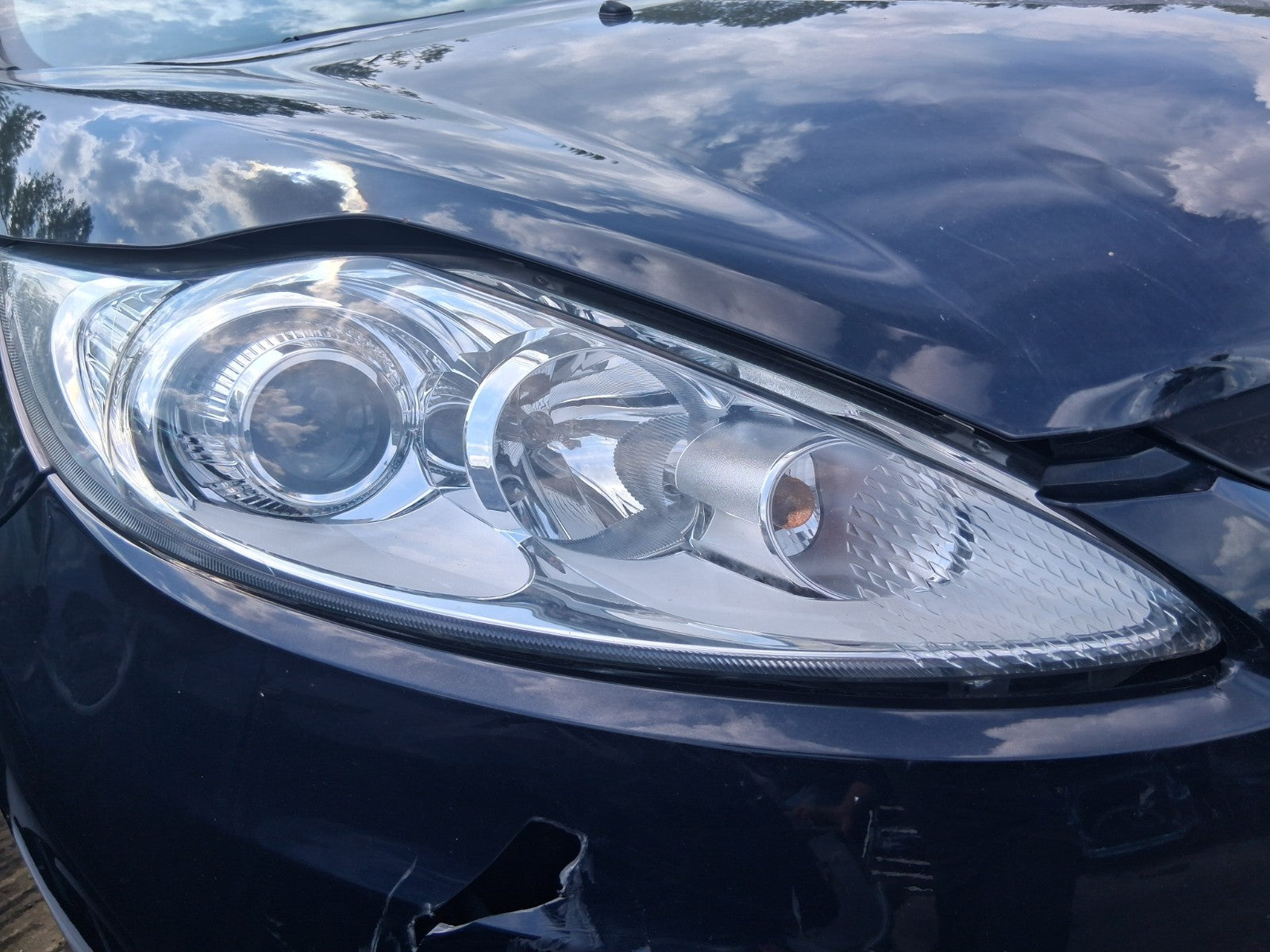 2012 FORD FIESTA MK7 5 DOOR OSF DRIVER SIDE FRONT RIGHT HEADLIGHT