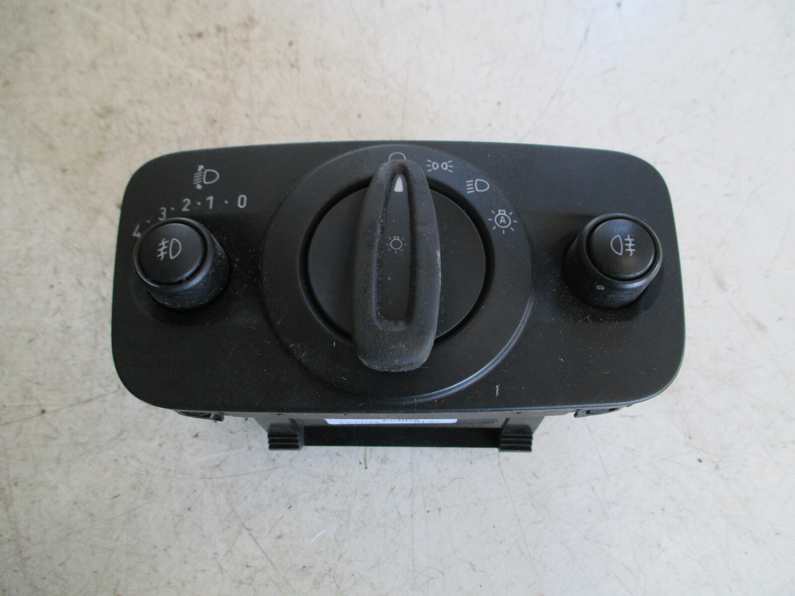 FORD ECOSPORT 2017 HEADLIGHT ADJUSTABLE SWITCH CONTROL CN1513A024HB