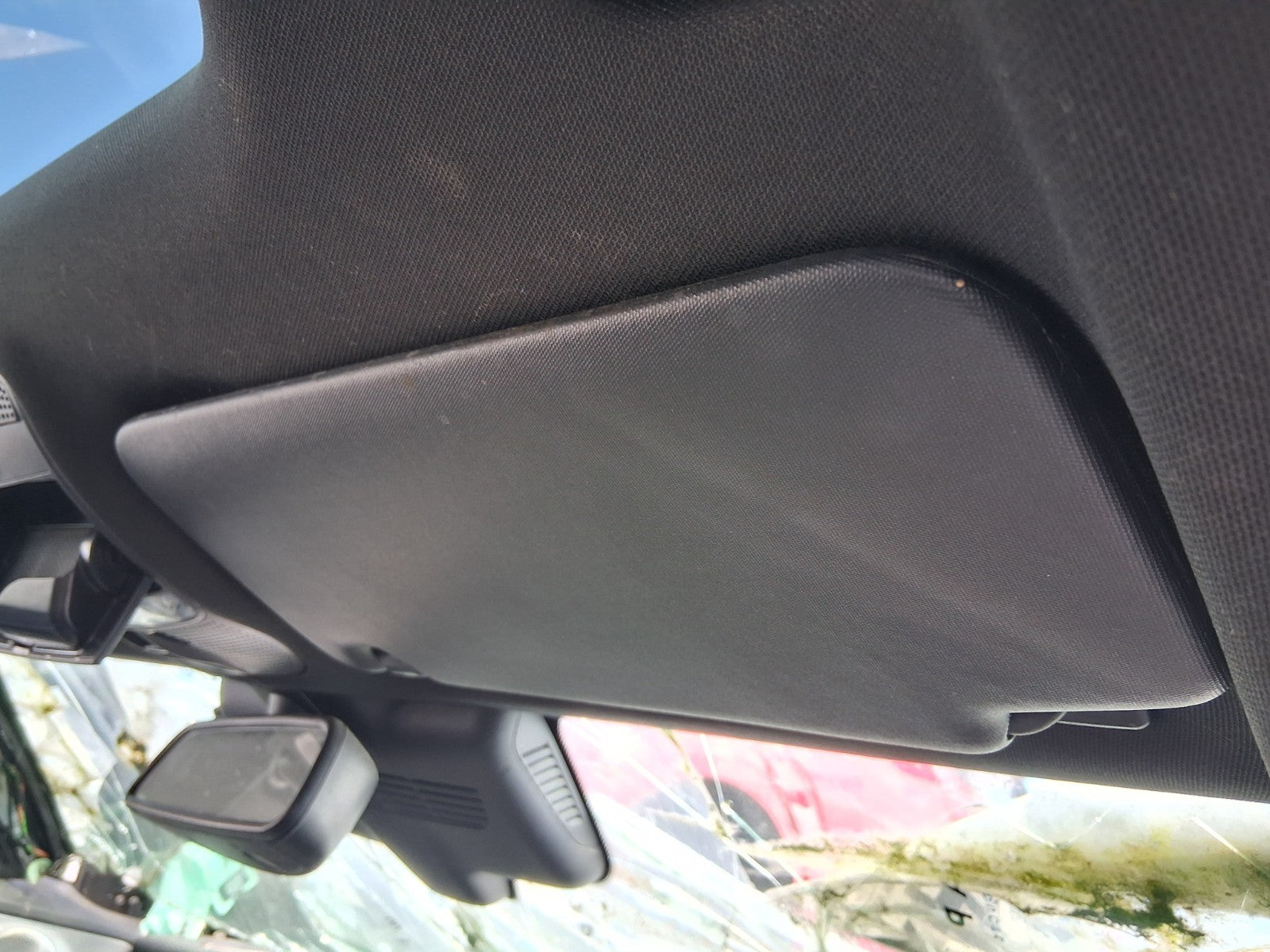 2016 MERCEDES C CLASS W205 OSF DRIVER SIDE FRONT RIGHT SUN VISOR SHADE