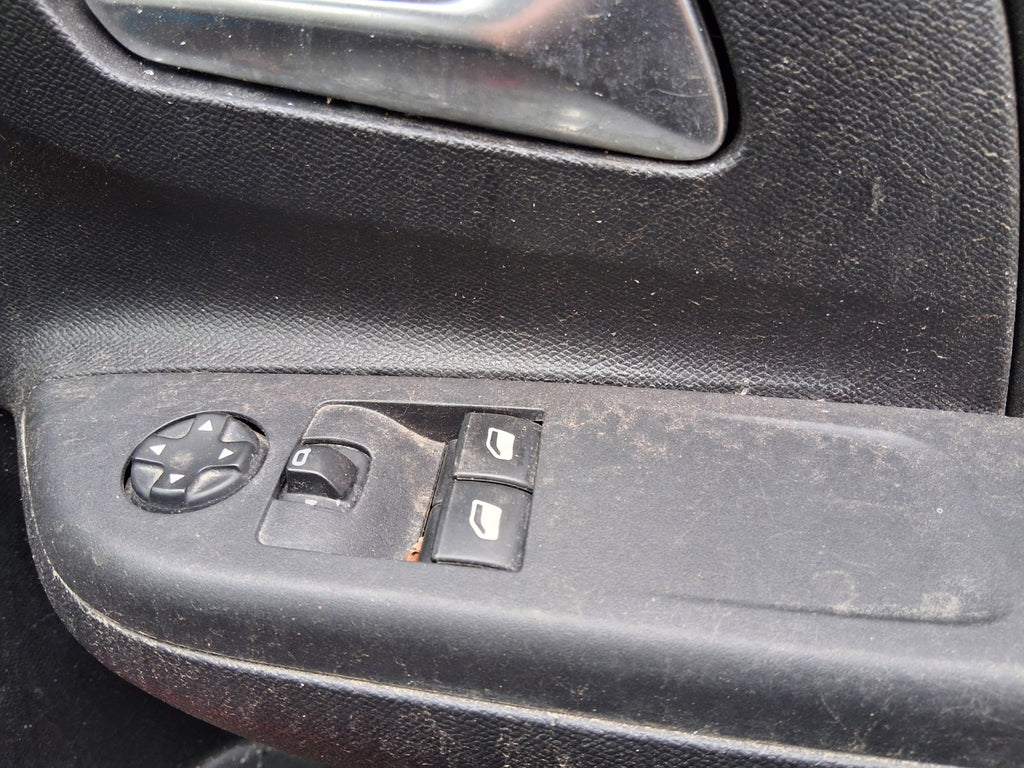 2020 VAUXHALL CORSA F HATCH OSF DRIVER SIDE FRONT WINDOW CONTROL SWITCH