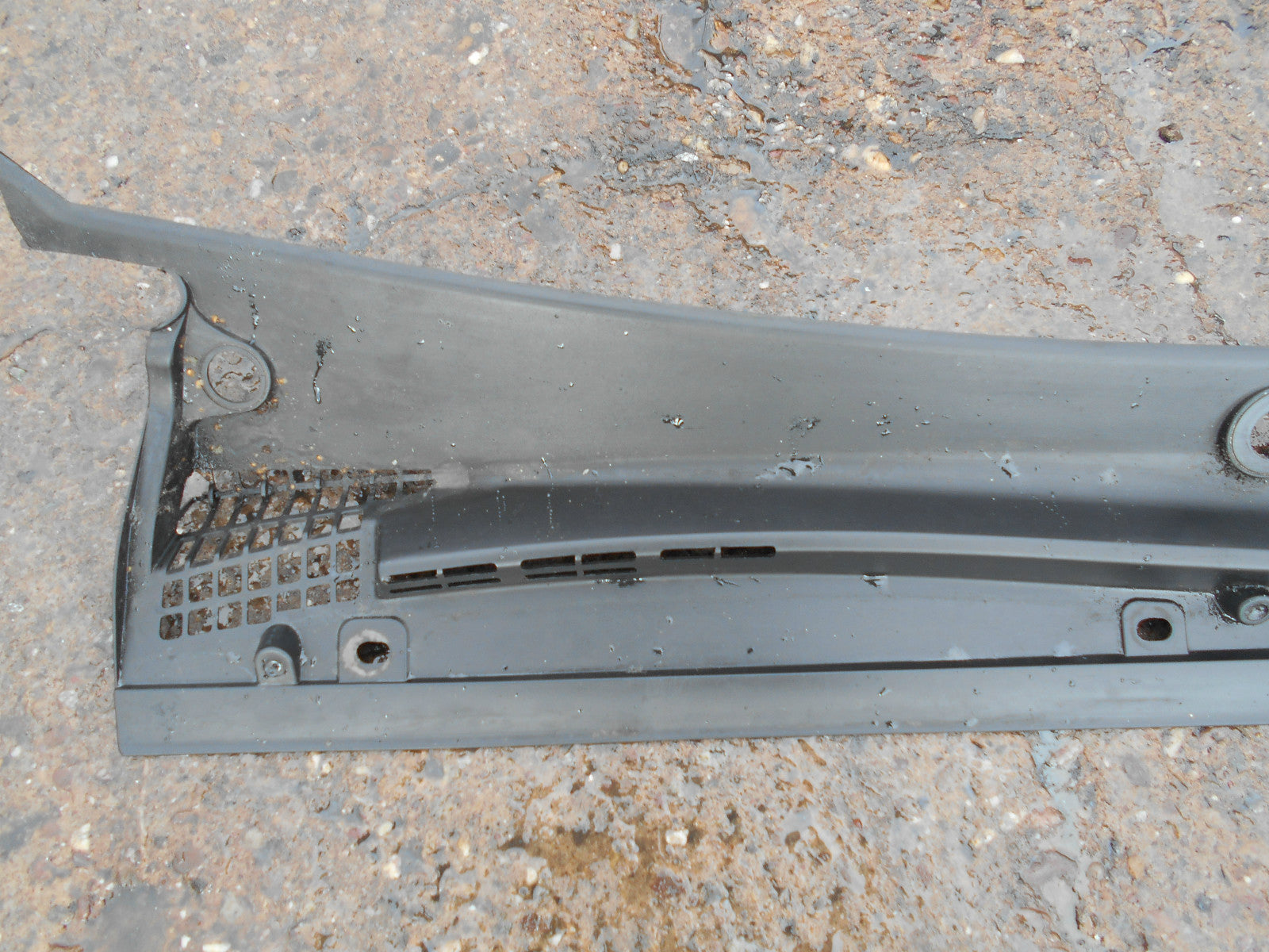 CITROEN C5 2005 SCUTTLE PANEL WINDSCREEN WIPER SURROUND 9653774877