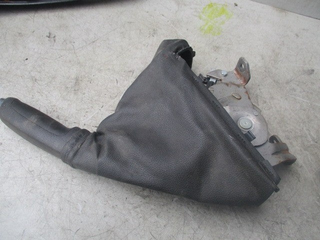 2012 VAUXHALL CORSA D HANDBRAKE LEVER MECHANISM 39141241
