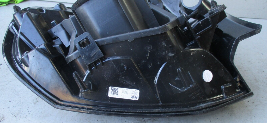 CITROEN C4 MK3 2022 OSR DRIVER SIDE REAR OUTER TAIL LIGHT 9831100080