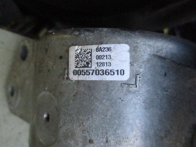 2013 FIAT 500 L 1.6 DIESEL DRIVER SIDE ENGINE MOUNT 00557036510