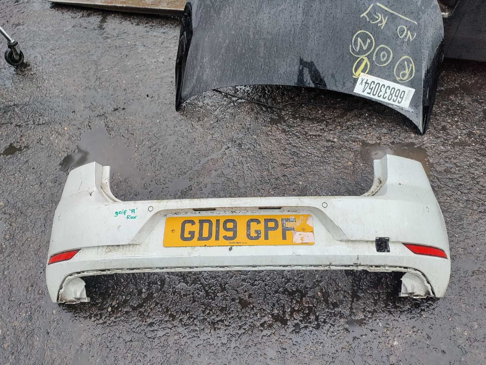 2019 VOLKSWAGEN GOLF MK 7.5 REAR COMPLETE BUMPER WHITE