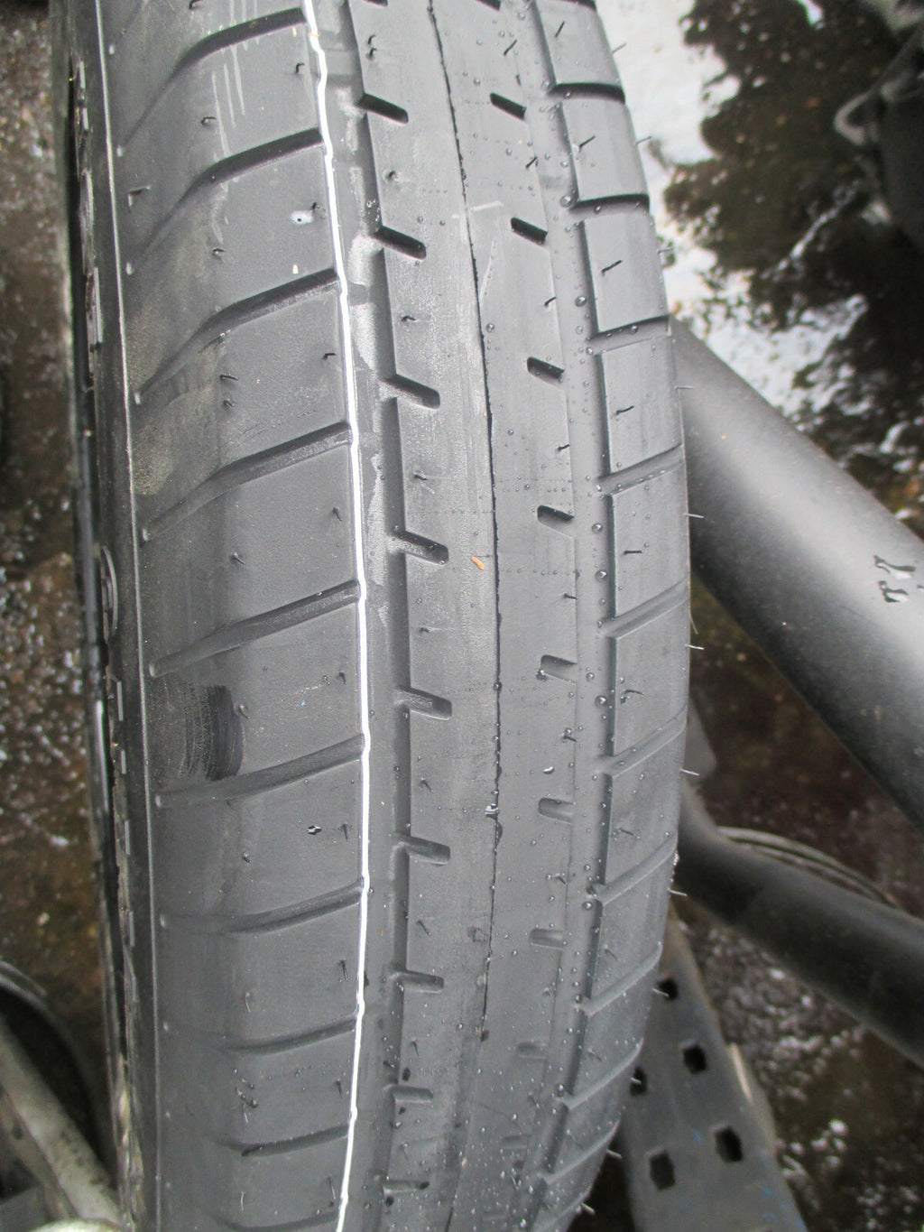 FORD FOCUS C MAX MK1 2004 16 INCH STEEL WHEEL WITH TYRE T125/85R16
