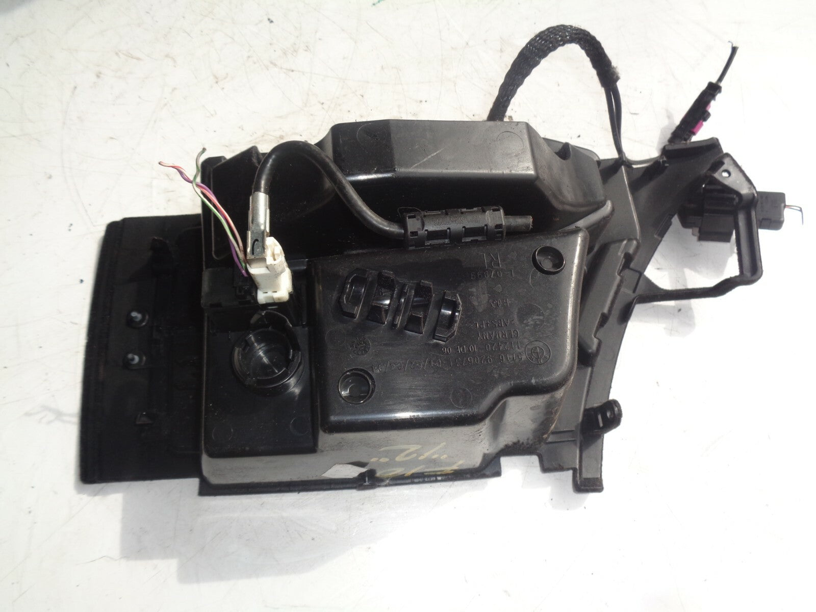 BMW 5 SERIES F10 2012 CENTRE CONSOLE ARMREST STORAGE COMPARTMENT 51169206731