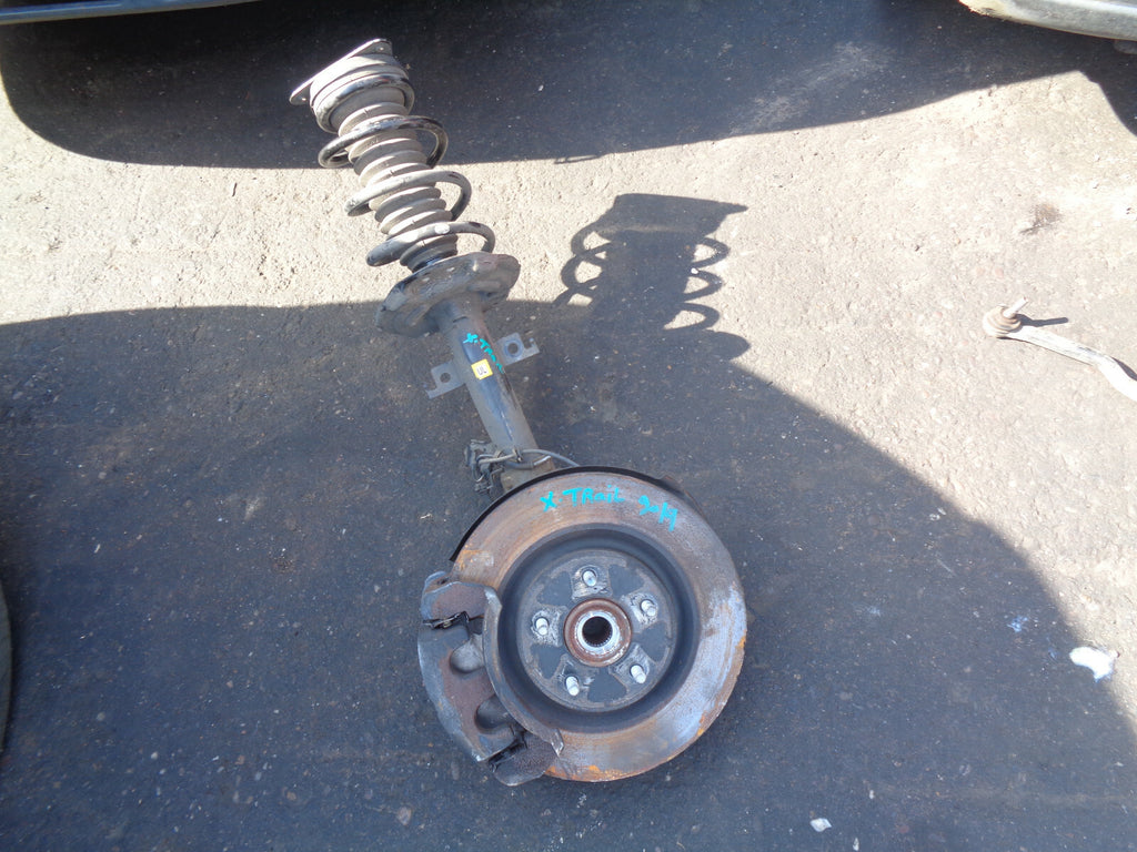 NISSAN X TRAIL T32 MK3 2019 1.7 DIESEL NS PASSENGER SIDE SUSPENSION LEG