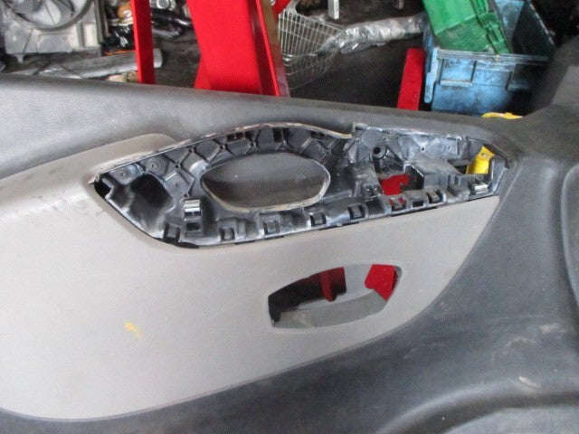 2015 RENAULT TRAFIC MK2 NSF PASSENGER SIDE FRONT DOOR CARD PANEL