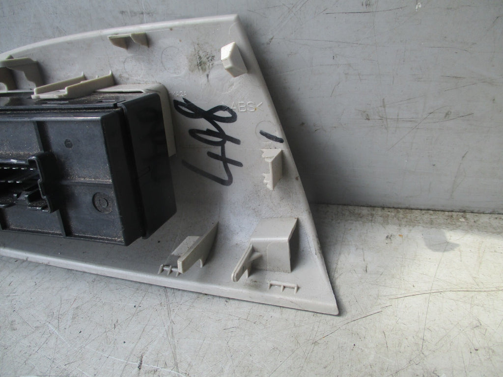 NISSAN JUKE F16 2016 NSF PASSENGER SIDE LEFT DOOR FRONT WINDOW SWITCH 254111KA5A