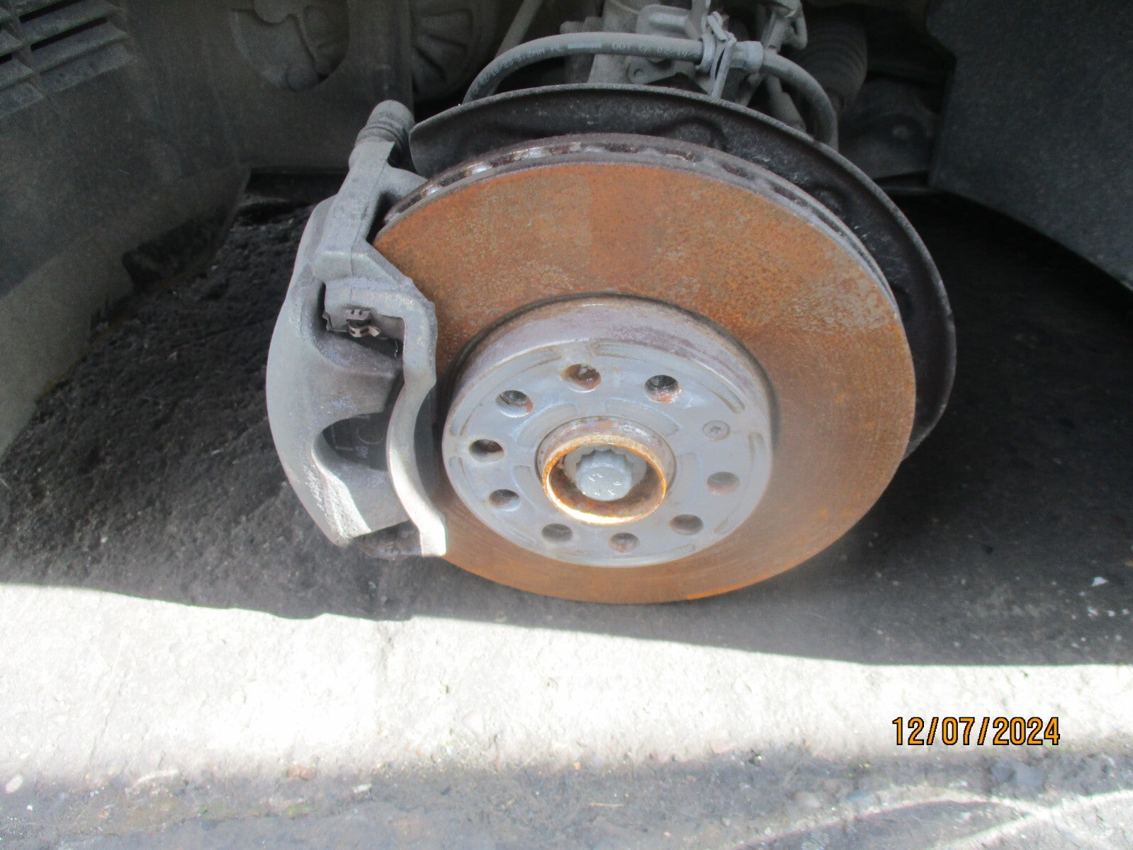 2023 VOLKSWAGEN GOLF MK8 1.5 PETROL AUTO NSF PASSENGER SIDE FRONT WHEEL HUB