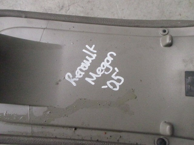 2009 RENAULT MEGANE MK2 ARM REST