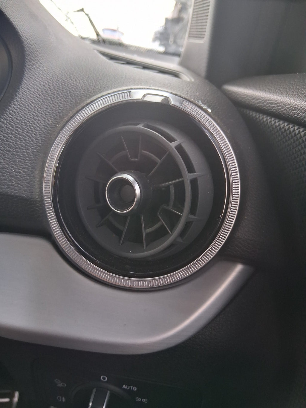 2021 AUDI Q2 MK1 FACELIFT OSF DRIVER SIDE FRONT RIGHT AIR VENT
