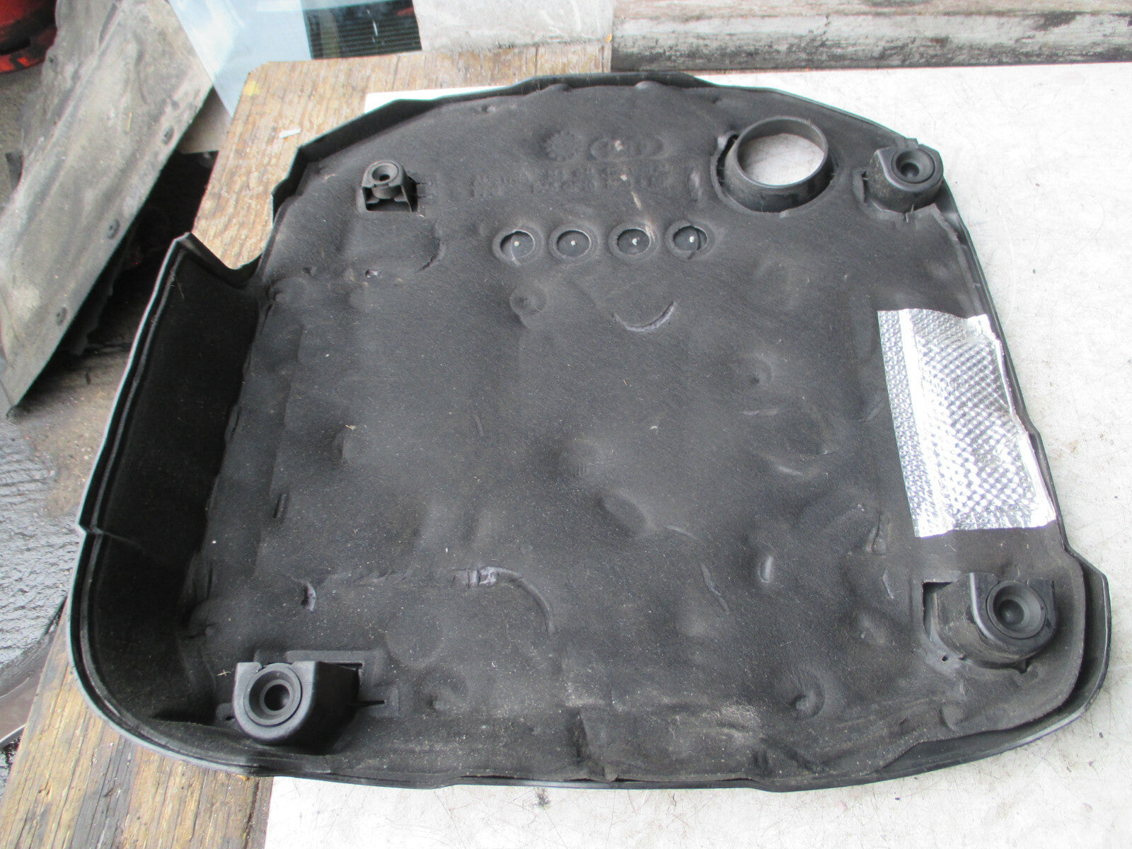 AUDI A6 2017 2.0 TDI DIESEL ENGINE COVER