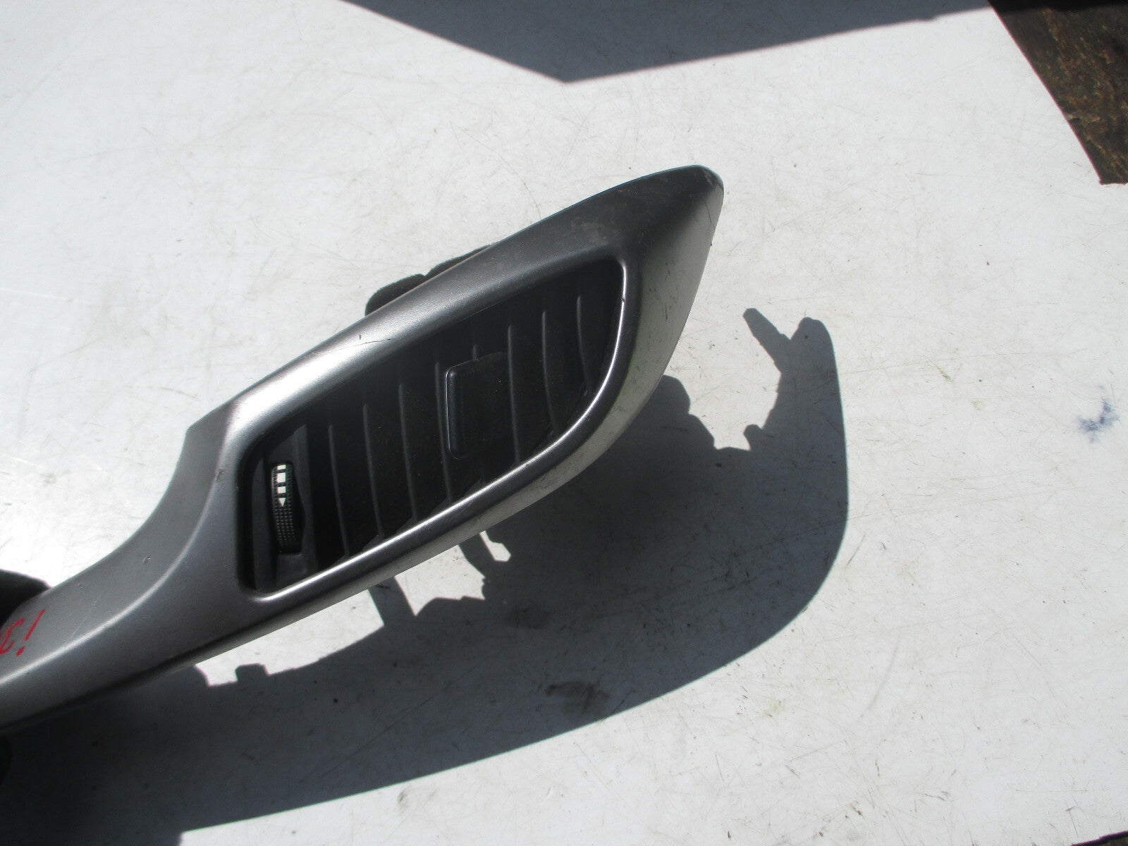 HYUNDAI I30 2014 MK2 DASHBOARD PLASTIC TRIM SURROUND AIR VENT SILVER 84790-A6900