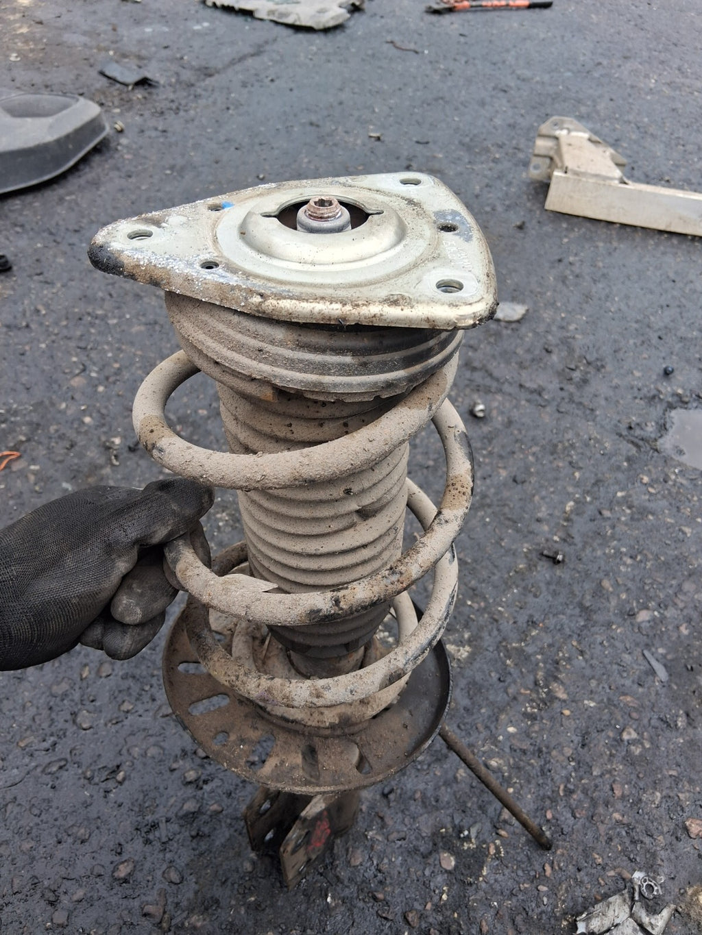 2023 CITROEN BERLINGO MK3 K9 1.5 DIESEL OS DRIVER SIDE SHOCK ABSORBER 9852218480