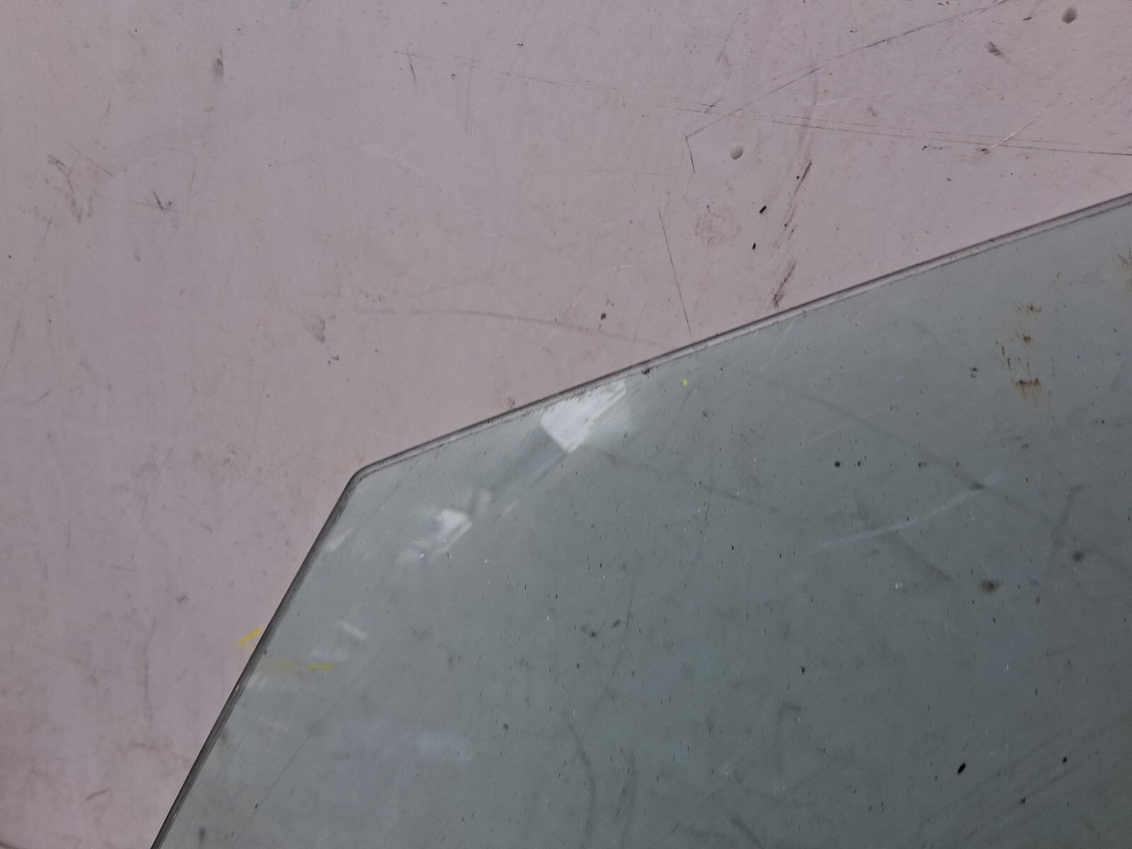 2009 JAGUAR XF X250 NSF PASSENGER SIDE FRONT LEFT WINDOW GLASS 43R001605
