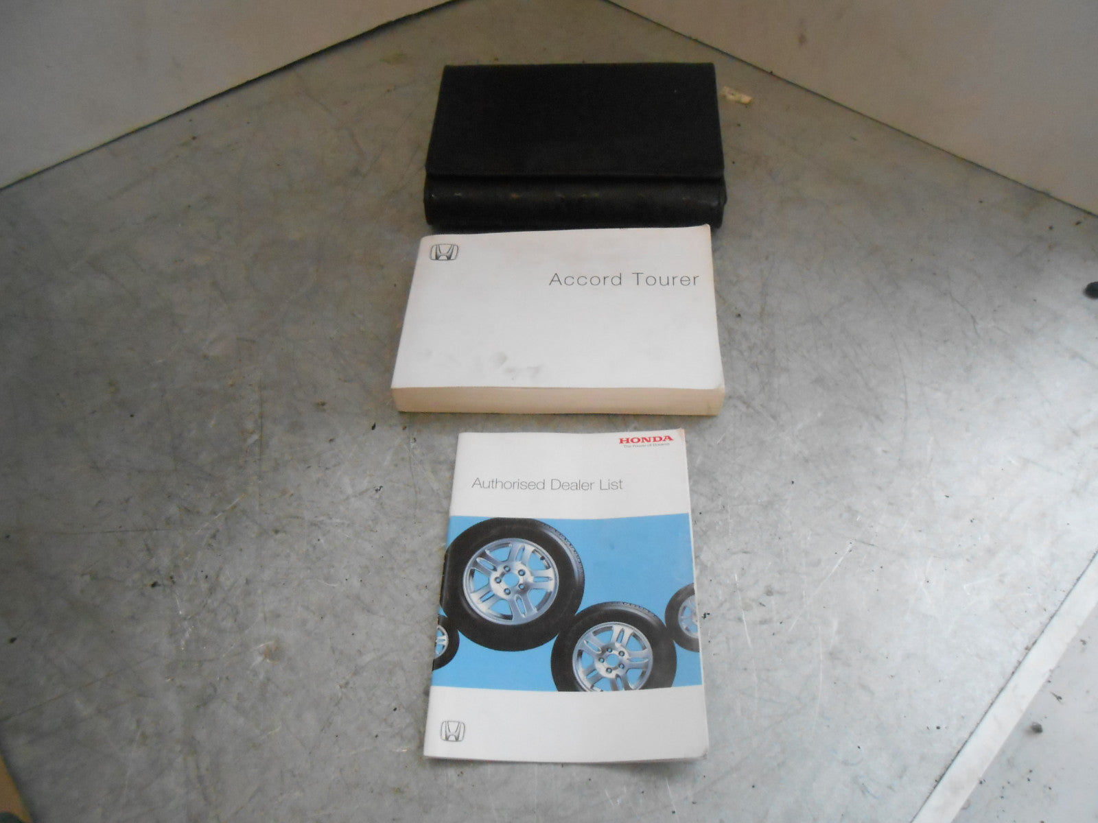 HONDA ACCORD MK7 TOURER (ESTATE) OWNERS DRIVERS HANDBOOK WALLET