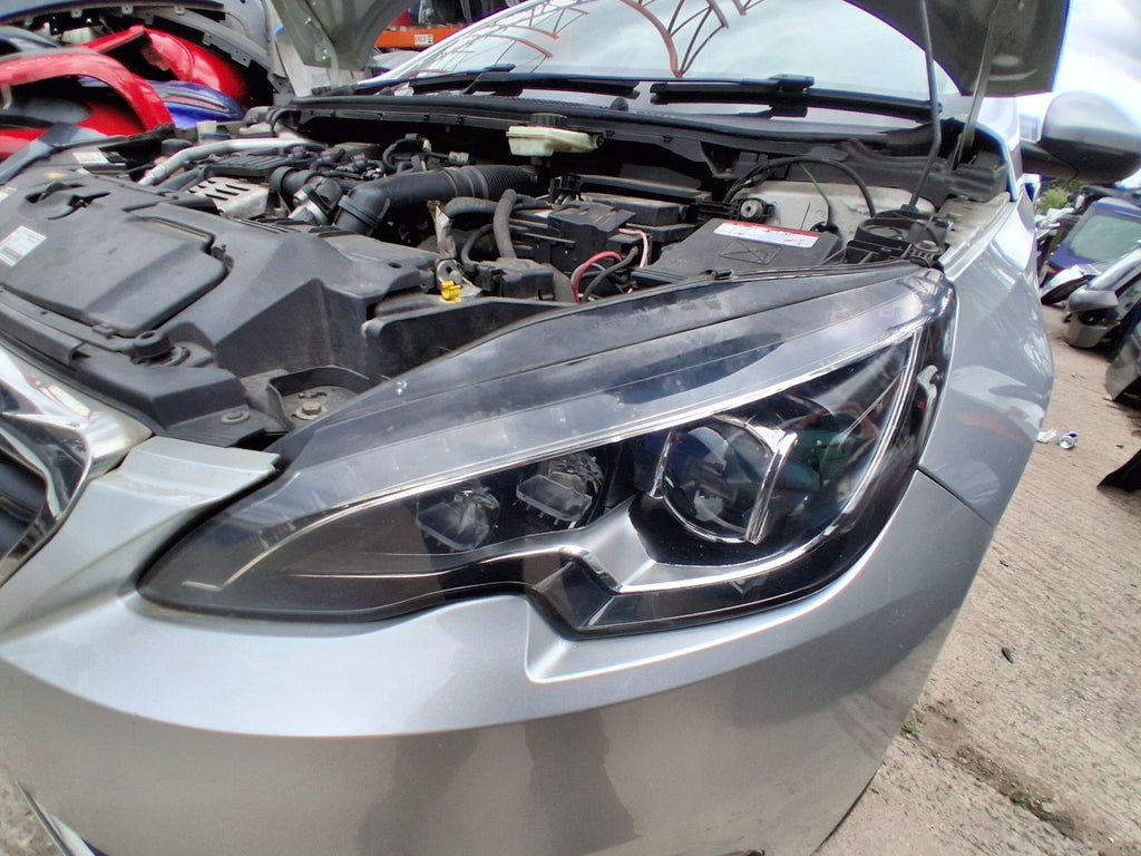2014 PEUGEOT 308 MK2 NSF PASSENGER SIDE FRONT HEADLIGHT HEADLAMP 9800546480