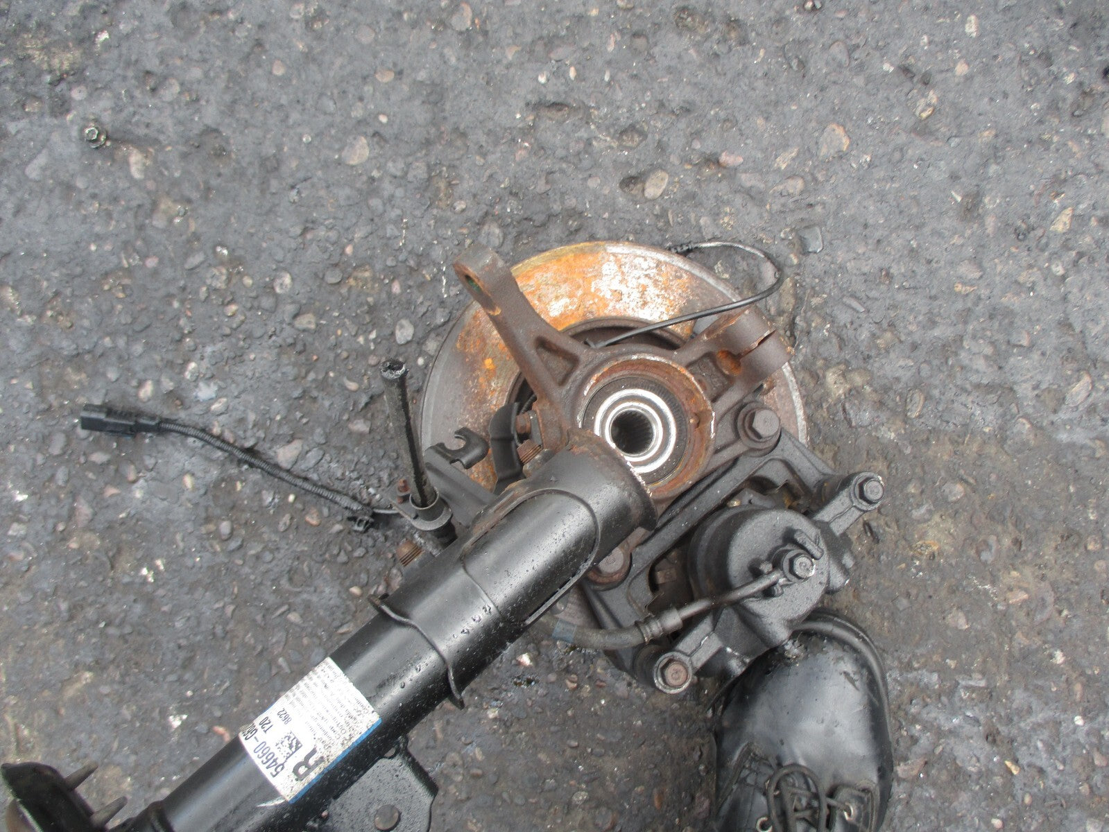 KIA PICANTO MK3 2018 OSF DRIVER FRONT LEG CALIPER SHOCK HUB 54660G6200