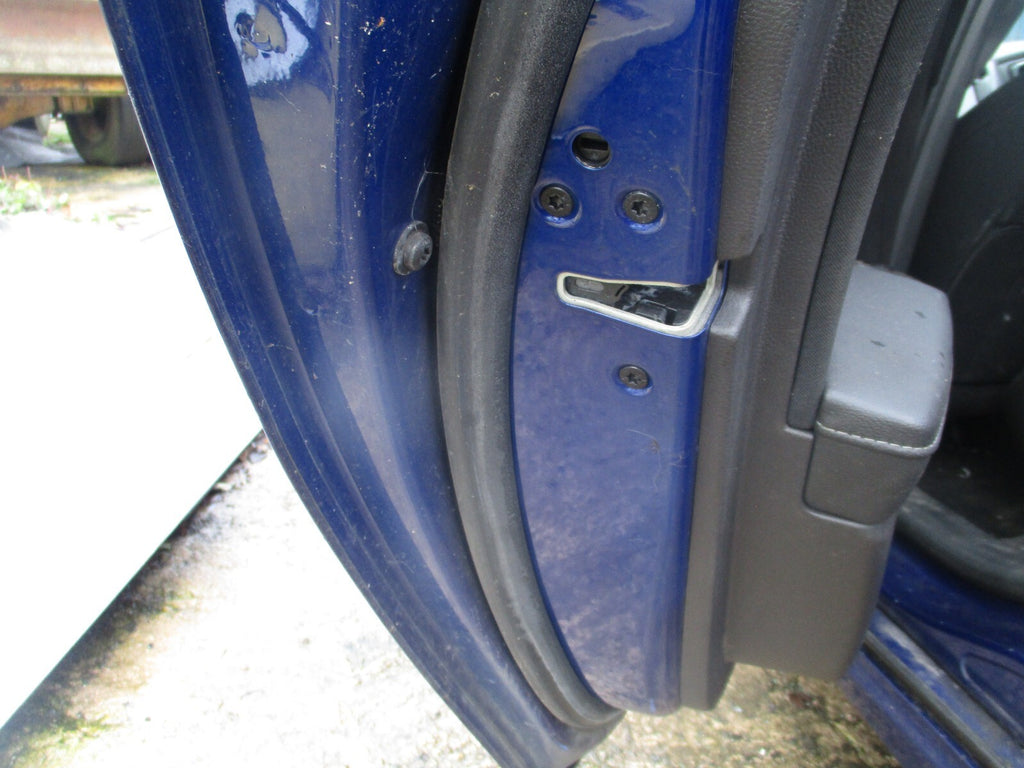 2017 FORD MONDEO MK5 HATCHBACK NSR PASSENGER SIDE REAR DOOR LOCK MECHANISM