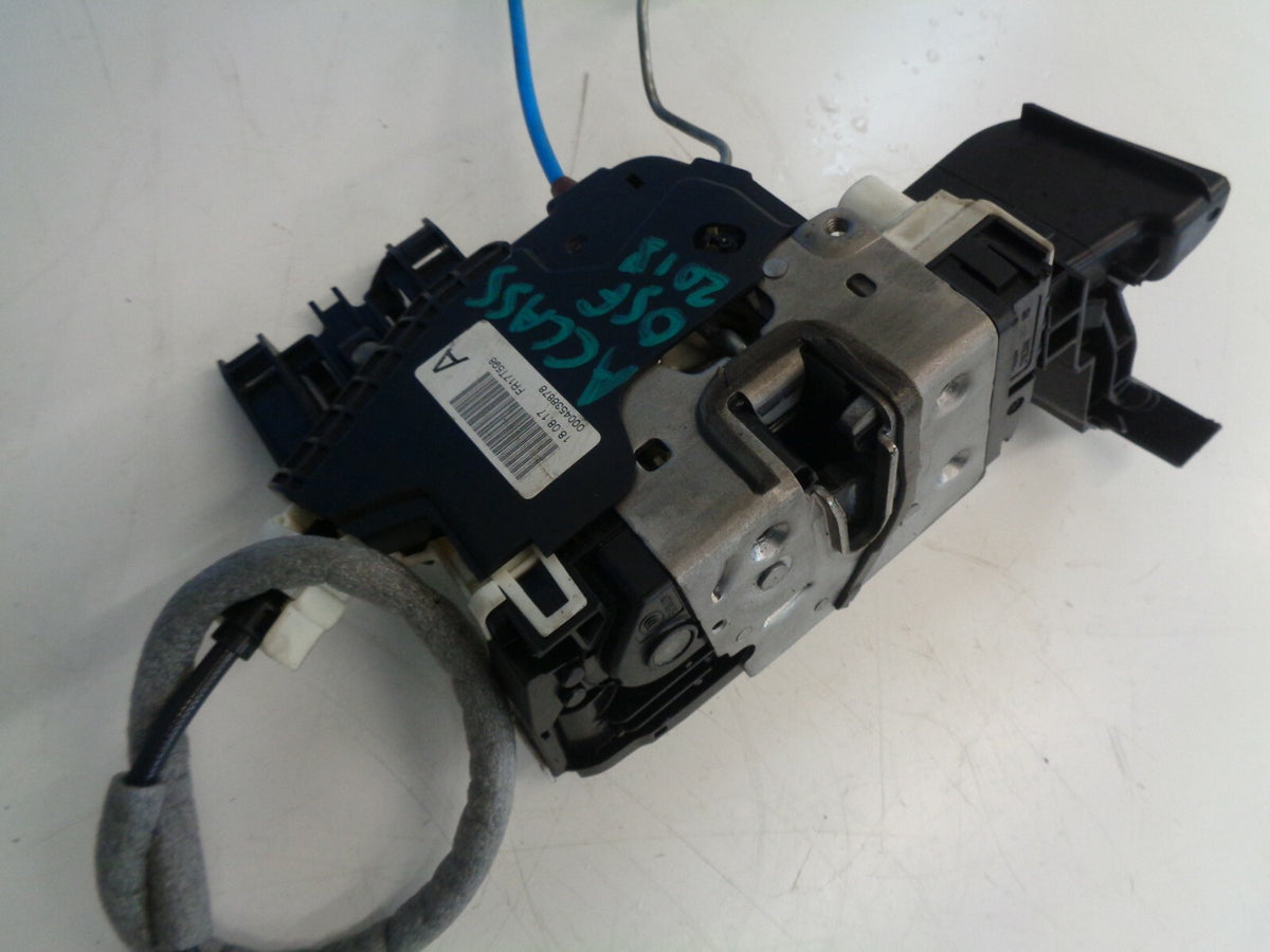MERCEDES BENZ A-CLASS 2018 W176 OS DRIVER SIDE EXTERIOR DOOR LOCK MECHANISM
