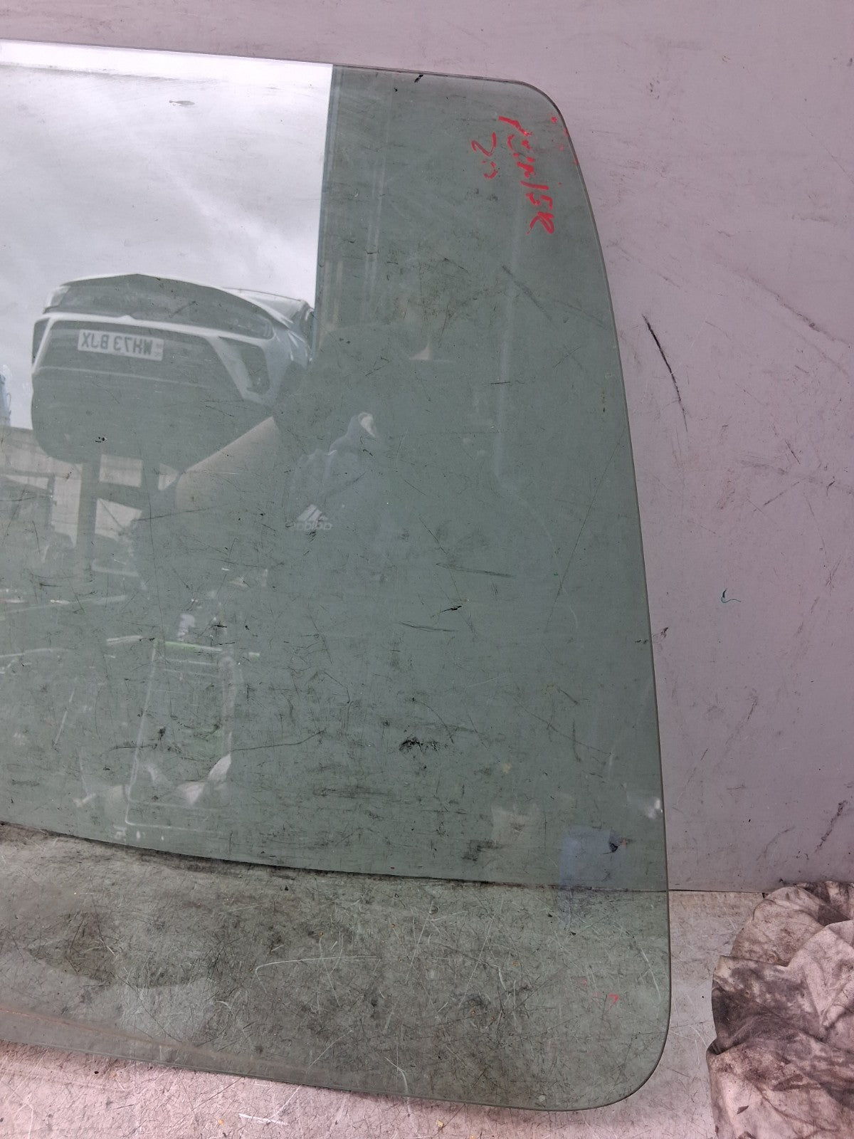 2020 MERCEDES BENZ SPRINTER W907 NSF PASSENGER SIDE FRONT LEFT WINDOW GLASS
