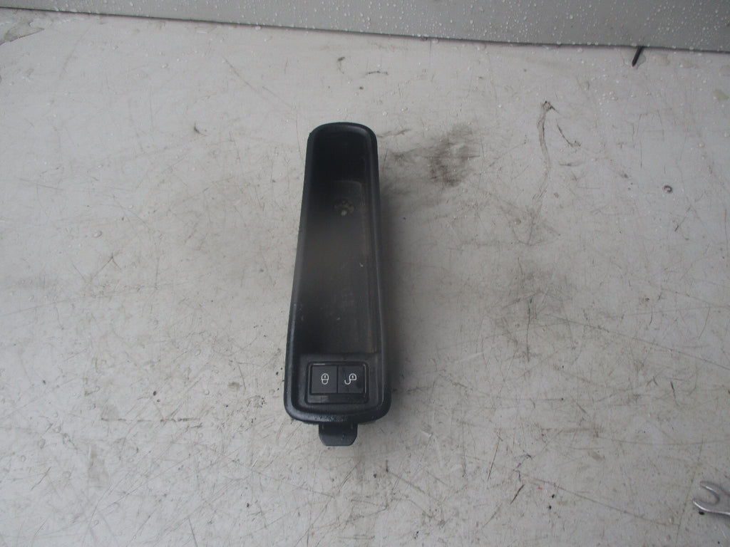 JAGUAR XE 2017 OSF DRIVER SIDE FRONT DOOR WINDOW SWITCH & TRAY GX7322634AAW