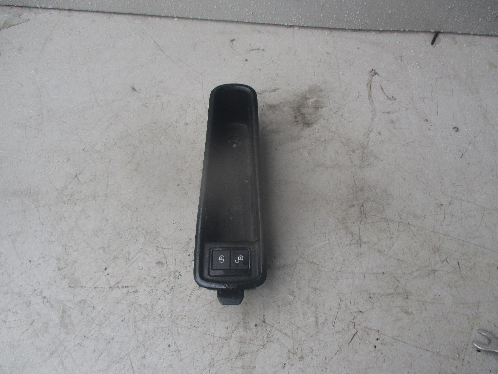 JAGUAR XE 2017 OSF DRIVER SIDE FRONT DOOR WINDOW SWITCH & TRAY GX7322634AAW