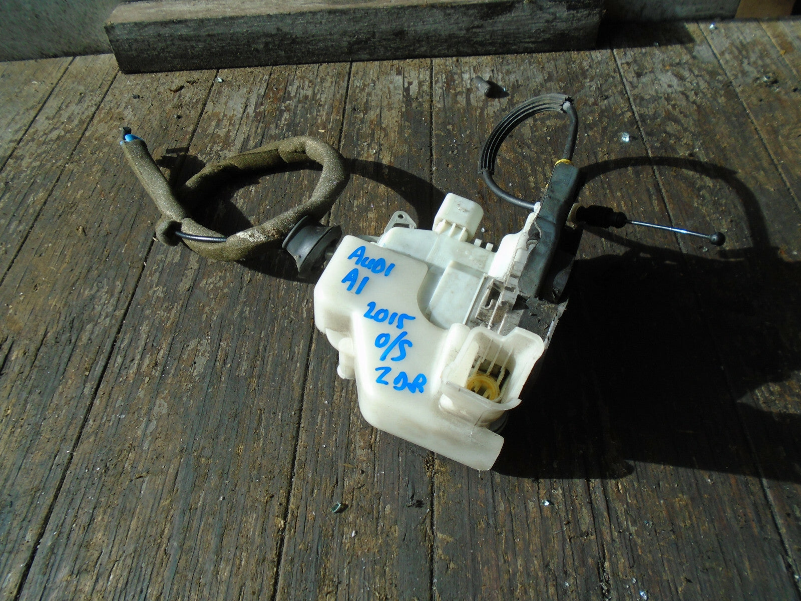 AUDI A1 8X 2015 3 DOOR OS DRIVER SIDE DOOR LOCK MECHANISM