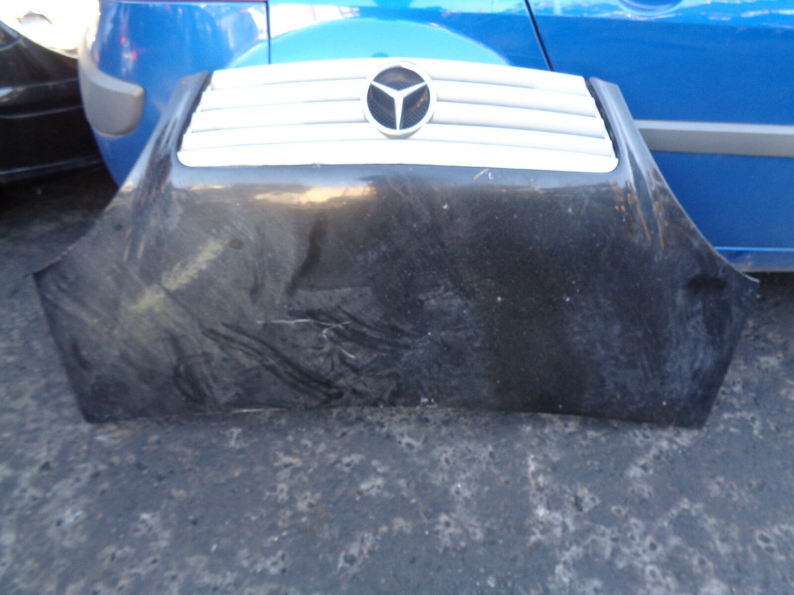MERCEDES BENZ A190 2003 FRONT BONNET BLACK WITH GRILL