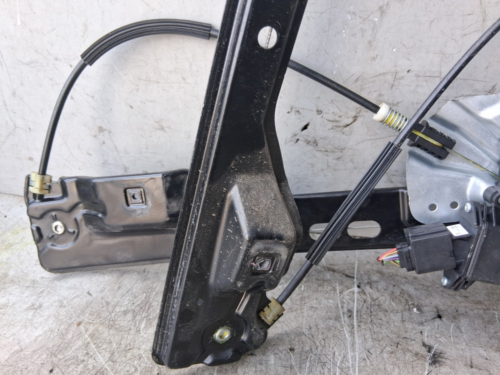 VAUXHALL ZAFIRA C 2016 NSF PASSENGER SIDE FRONT WINDOW MOTOR REGULATOR 13260137