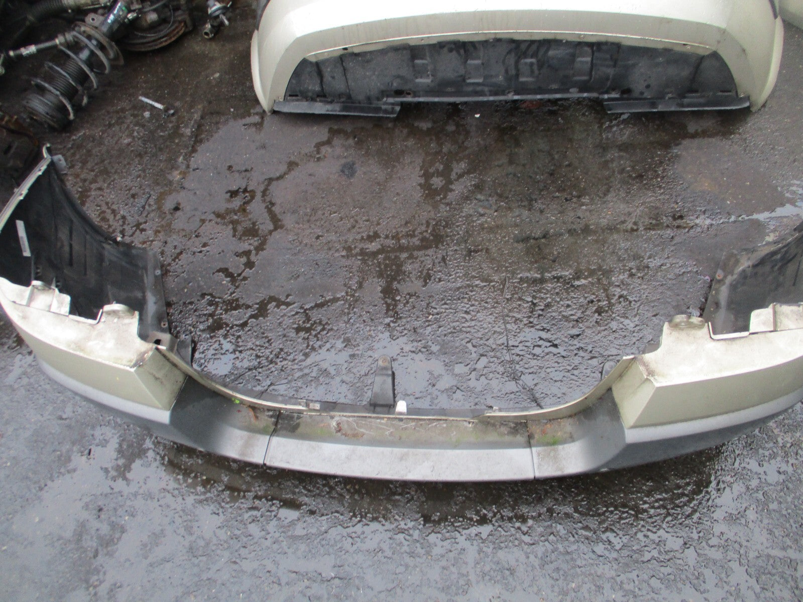 2005 RENAULT MEGANE MK2 REAR COMPLETE BUMPER GOLDEN