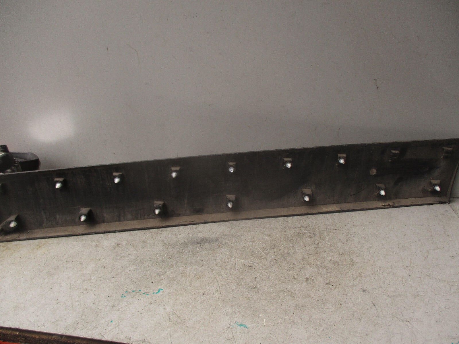 2017 VAUXHALL VIVARO MK2 OS REAR RIGHT SIDE DOOR MOULDING TRIM PANEL 768546496