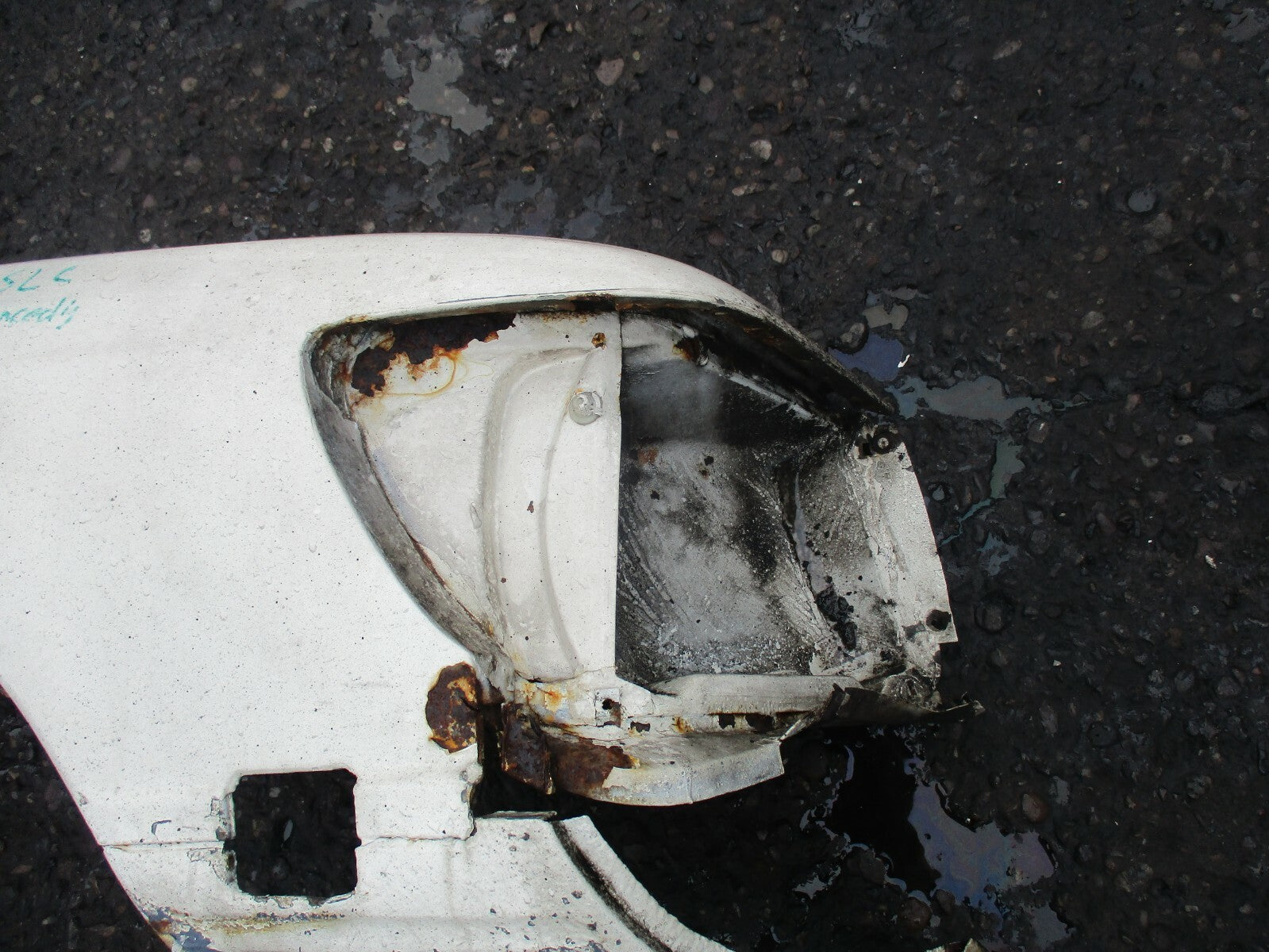 MERCEDES SLC CLASS C107 OS DRIVER SIDE WING PANEL CREAM