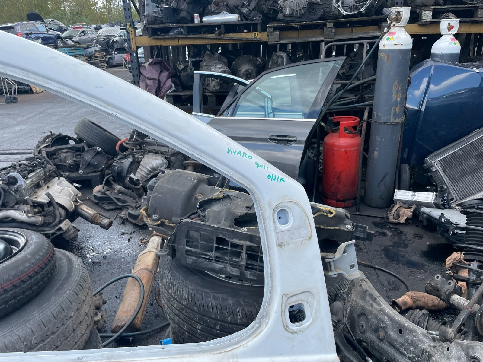 VAUXHALL VIVARO MK1 2007 OSF DRIVER SIDE FRONT DOOR BARE WHITE