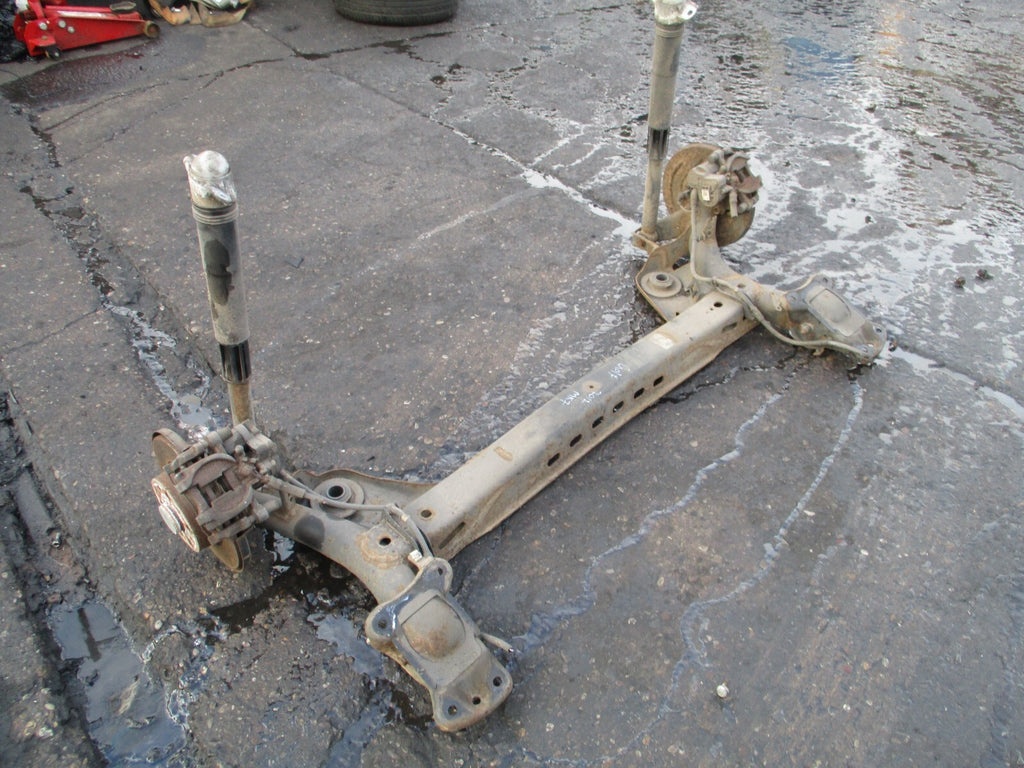 2012 VW VOLKSWAGEN GOLF MK7 REAR AXLE WITH DISCS