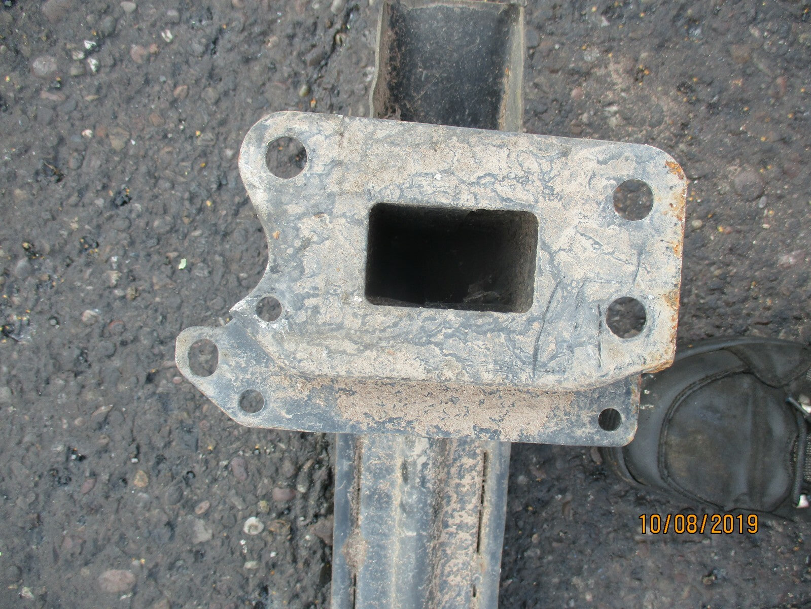 VW VOLKSWAGEN FOX REAR BUMPER REINFORCEMENT CRASH BAR